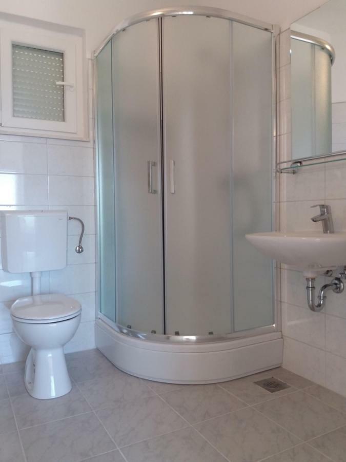 סבטה נדלייה Apartments Toro מראה חיצוני תמונה