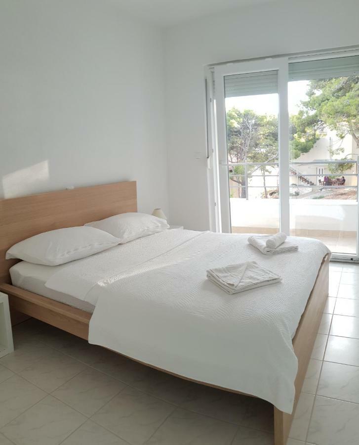 סבטה נדלייה Apartments Toro מראה חיצוני תמונה