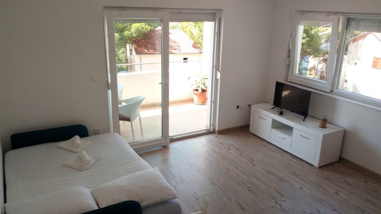 סבטה נדלייה Apartments Toro מראה חיצוני תמונה